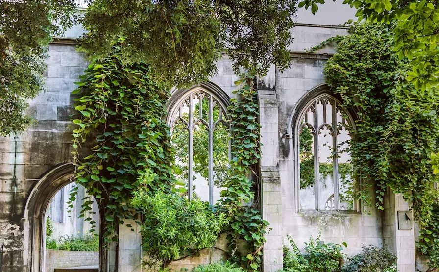 St. Dunstan in the East Church Garden