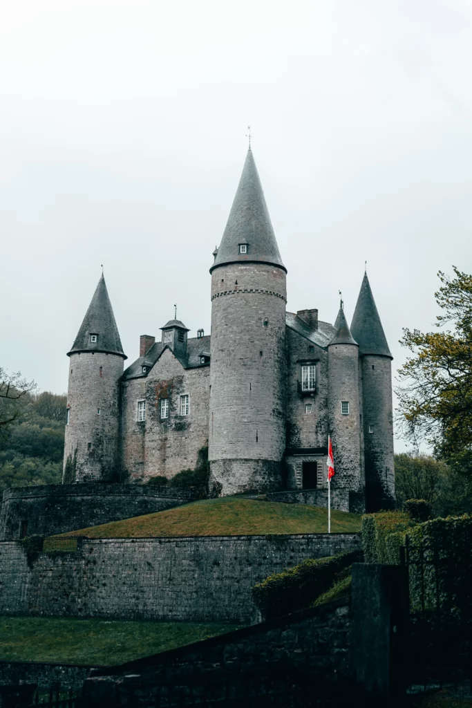 5 castelos mais bonitos da BélgicaVeves Castle