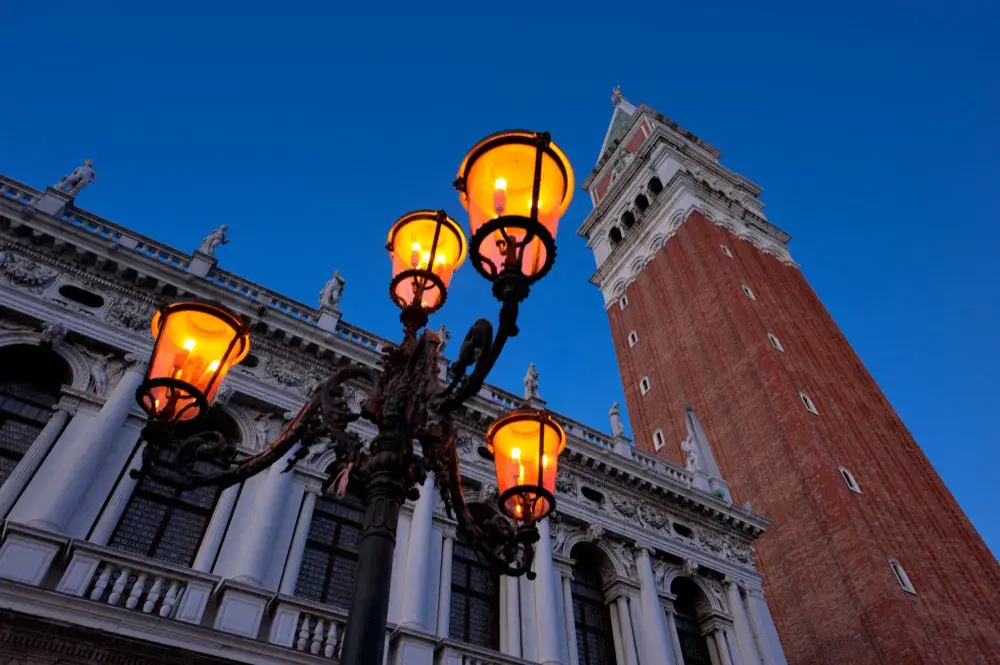 Veneza: a cidade dos canais e das gôndolas